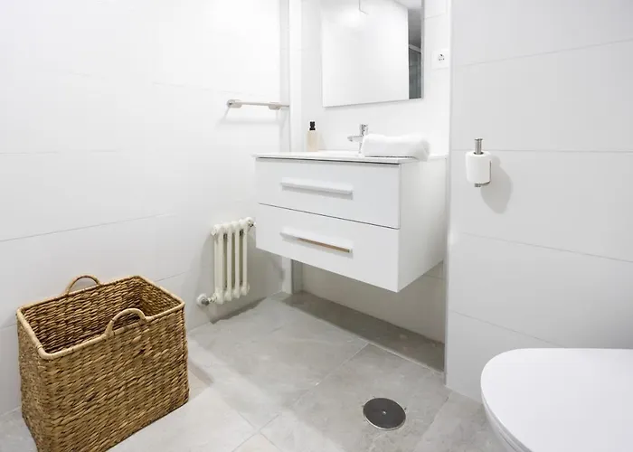 Amanecer Cantabrico 公寓 *